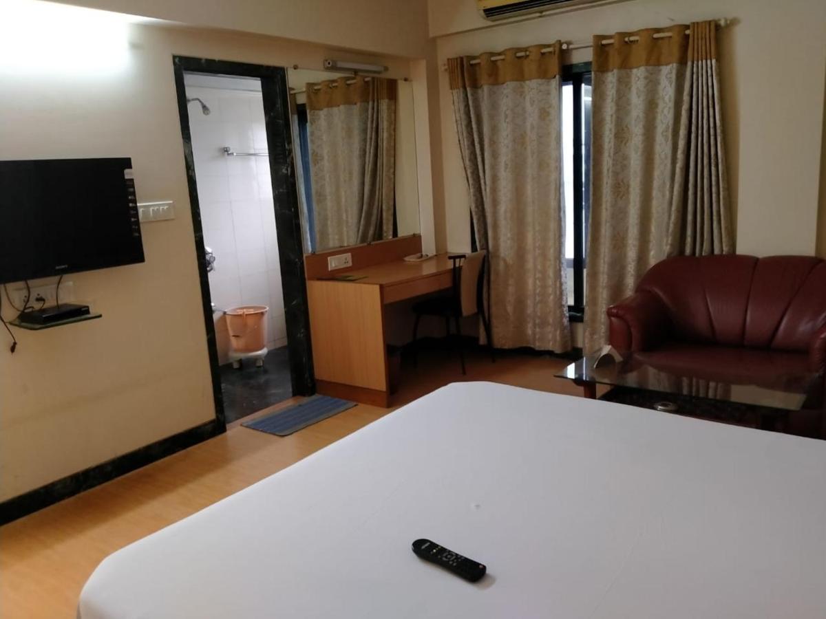 Pooja International Nashik Otel Dış mekan fotoğraf