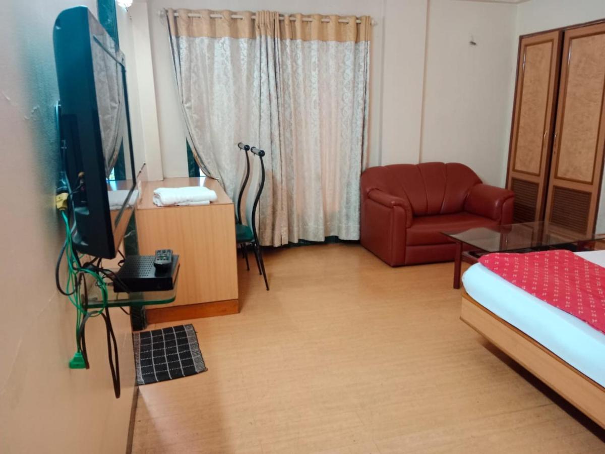 Pooja International Nashik Otel Dış mekan fotoğraf