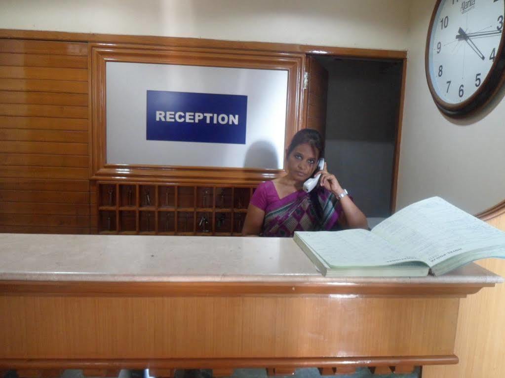 Pooja International Nashik Otel Dış mekan fotoğraf