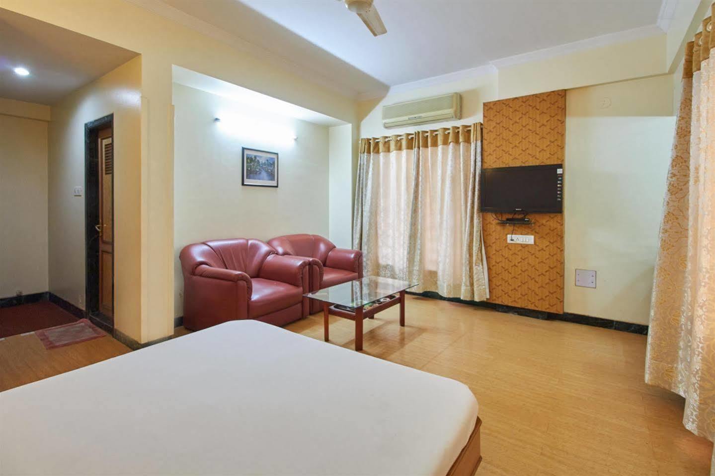 Pooja International Nashik Otel Dış mekan fotoğraf
